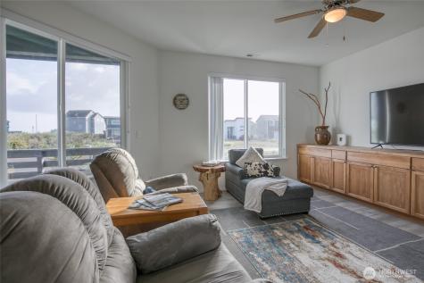 1415 Storm King Avenue SW Ocean Shores WA 98569