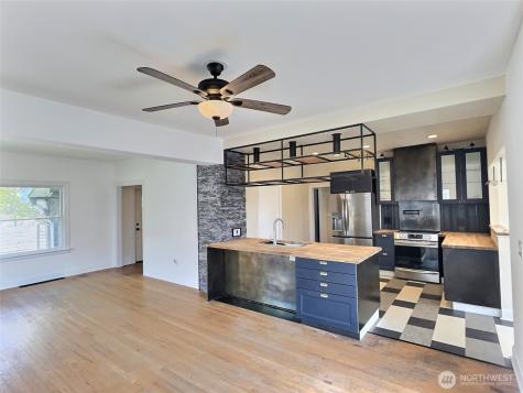 514 S 48 Street Tacoma WA 98408