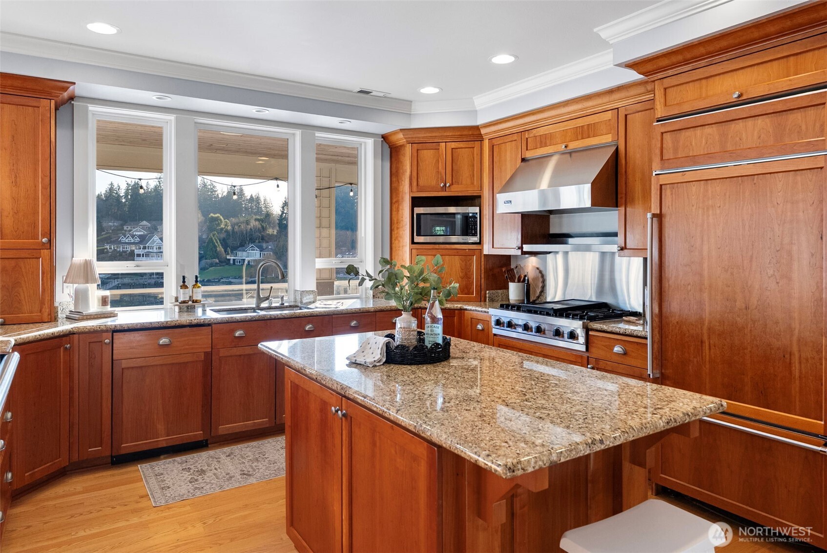 283 Shorewood Court Fox Island WA 98333