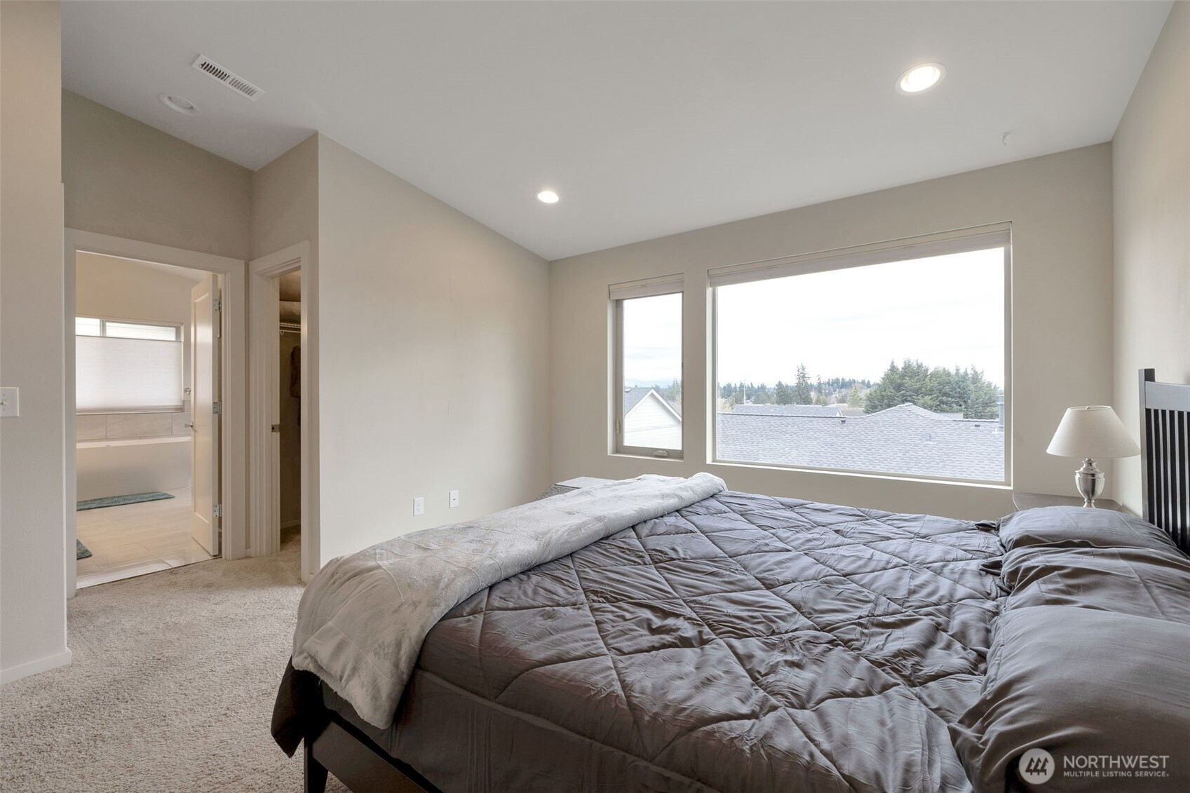 15817 SE 252nd Place Covington WA 98042