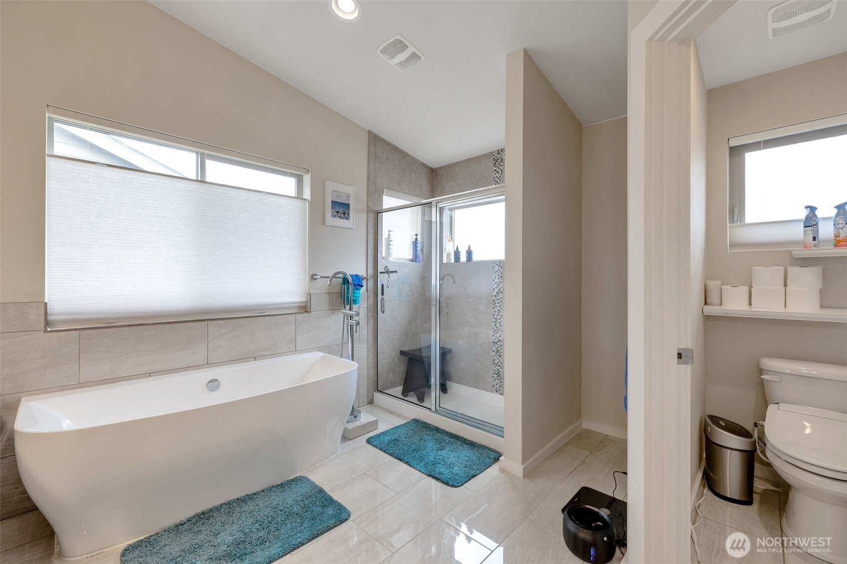 15817 SE 252nd Place Covington WA 98042