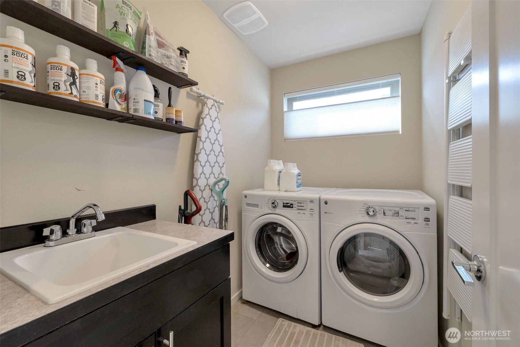 15817 SE 252nd Place Covington WA 98042