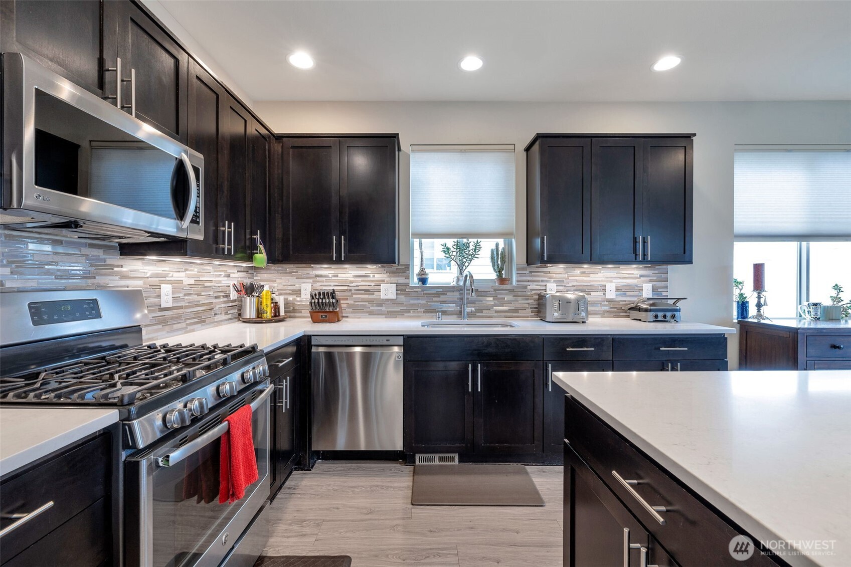 15817 SE 252nd Place Covington WA 98042