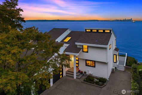 4692 Rockaway Beach Bainbridge Island WA 98110