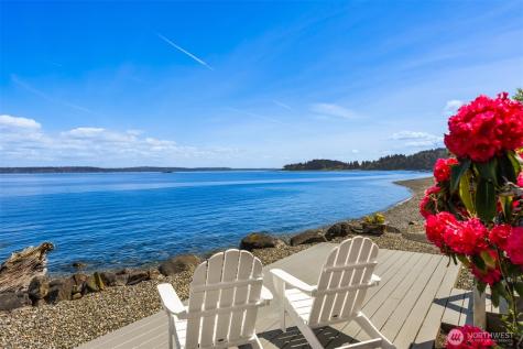4692 Rockaway Beach Road NE Bainbridge Island WA 98110