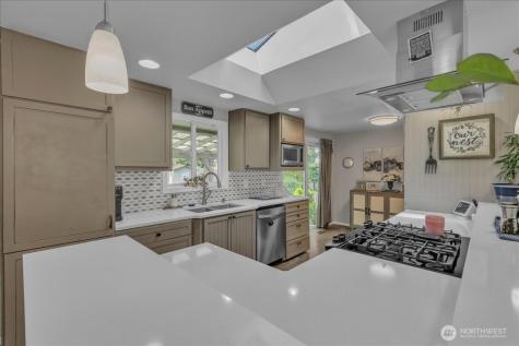 829 Maplewood Avenue Kent WA 98030