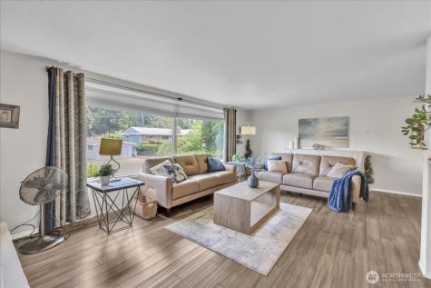 829 Maplewood Avenue Kent WA 98030