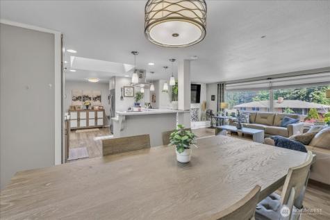 829 Maplewood Avenue Kent WA 98030