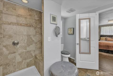 829 Maplewood Avenue Kent WA 98030