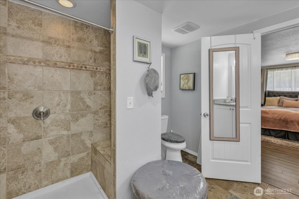 829 Maplewood Avenue Kent WA 98030