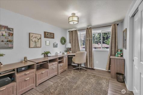 829 Maplewood Avenue Kent WA 98030