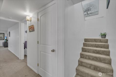 829 Maplewood Avenue Kent WA 98030