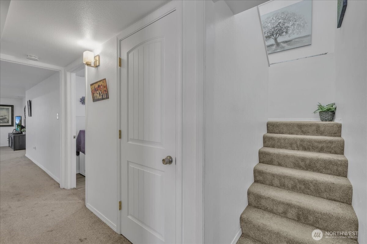 829 Maplewood Avenue Kent WA 98030