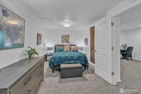 829 Maplewood Avenue Kent WA 98030
