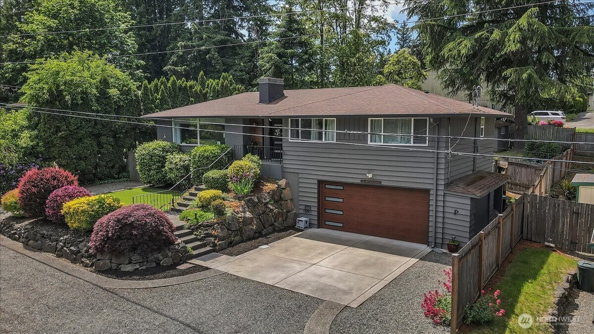 829 Maplewood Avenue Kent WA 98030