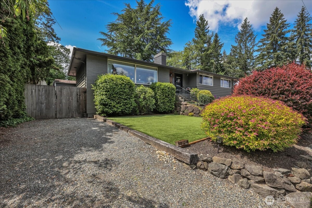 829 Maplewood Avenue Kent WA 98030