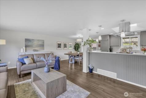 829 Maplewood Avenue Kent WA 98030