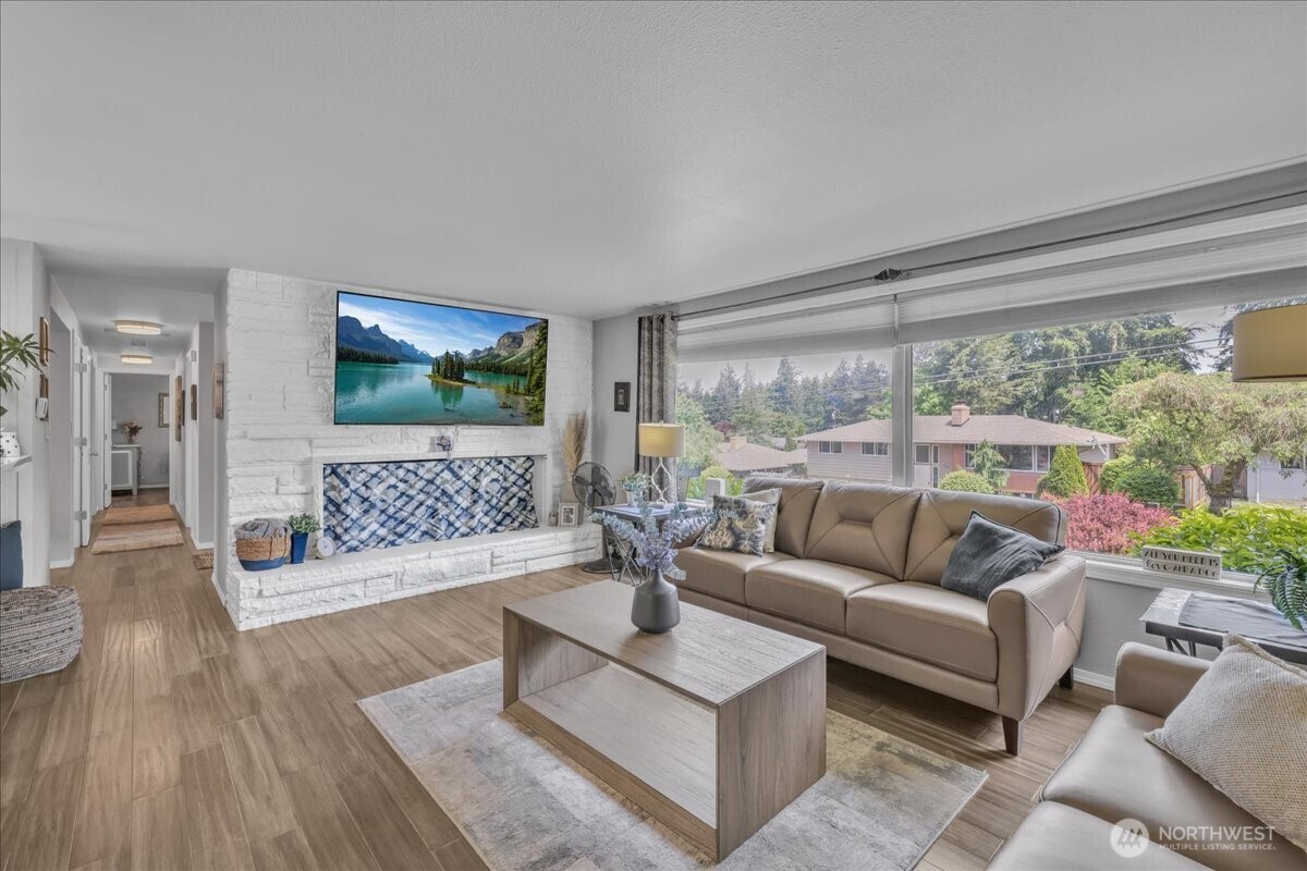 829 Maplewood Avenue Kent WA 98030