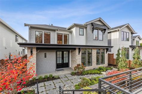209 8th Avenue W Kirkland WA 98033