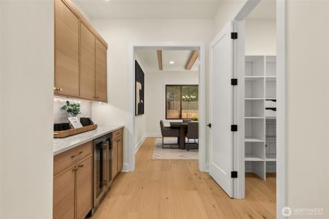 836 130th Avenue NE Bellevue WA 98005