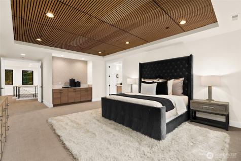 836 130th Avenue NE Bellevue WA 98005