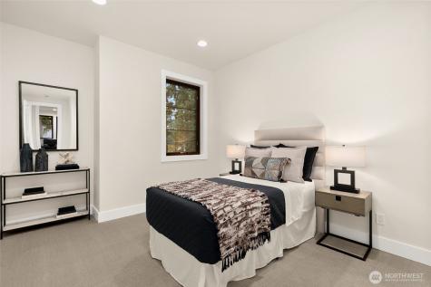 836 130th Avenue NE Bellevue WA 98005