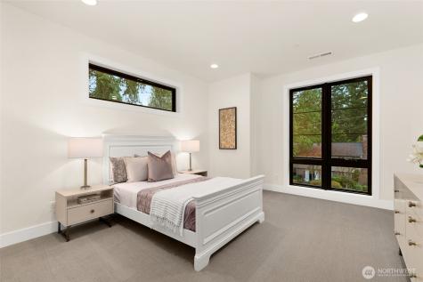 836 130th Avenue NE Bellevue WA 98005