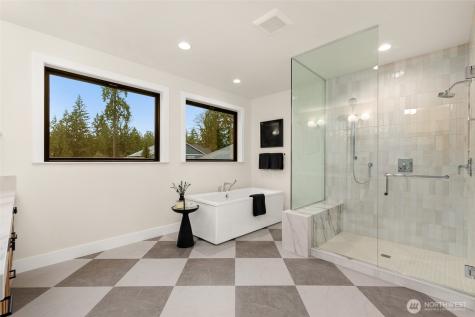 836 130th Avenue NE Bellevue WA 98005