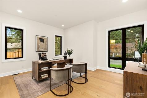 836 130th Avenue NE Bellevue WA 98005