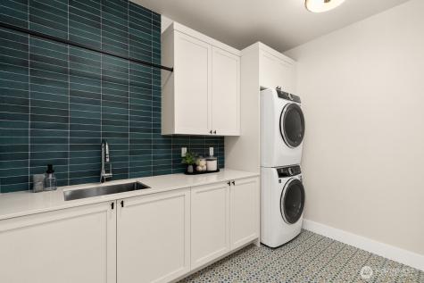 836 130th Avenue NE Bellevue WA 98005