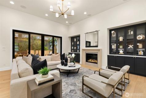 836 130th Avenue NE Bellevue WA 98005