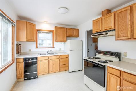 828 S Hawthorne Street Tacoma WA 98465