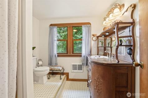 303 E 11th Street Snohomish WA 98290
