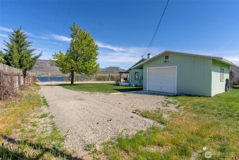 6 Salam Lane Oroville WA 98844