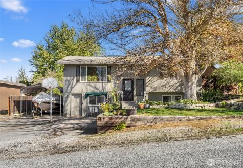 520 Lacey Place NE East Wenatchee WA 98802