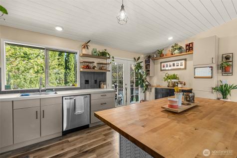 520 Lacey Place NE East Wenatchee WA 98802