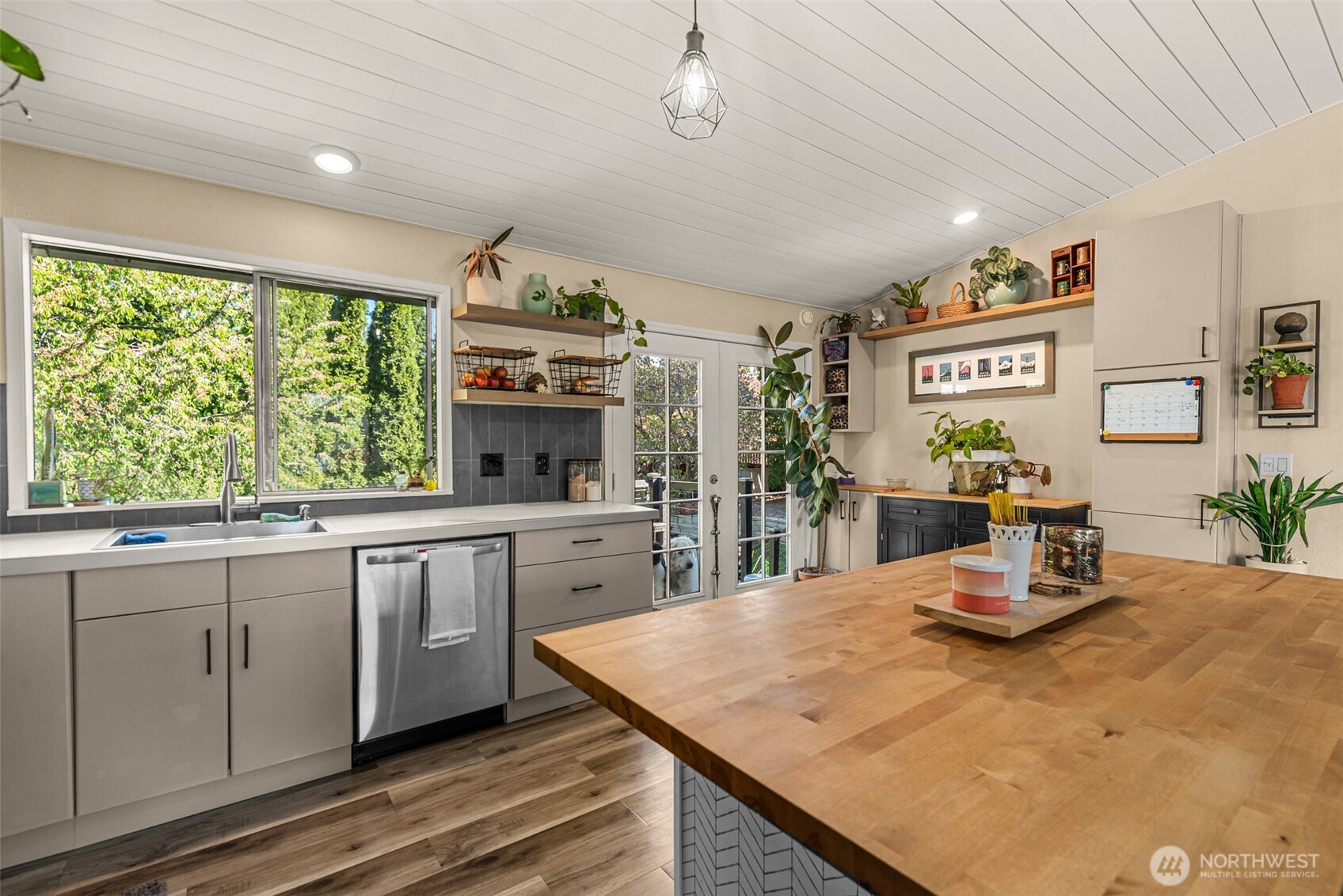 520 Lacey Place NE East Wenatchee WA 98802