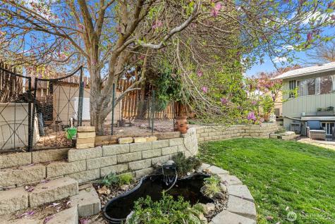 520 Lacey Place NE East Wenatchee WA 98802