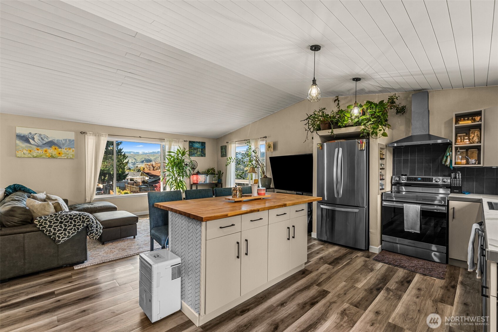 520 Lacey Place NE East Wenatchee WA 98802