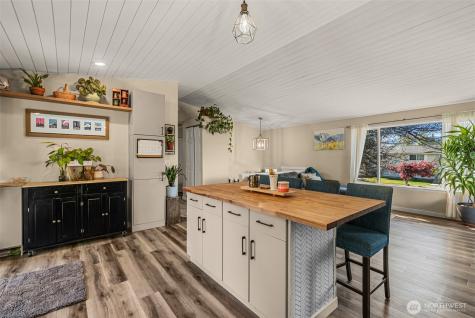 520 Lacey Place NE East Wenatchee WA 98802