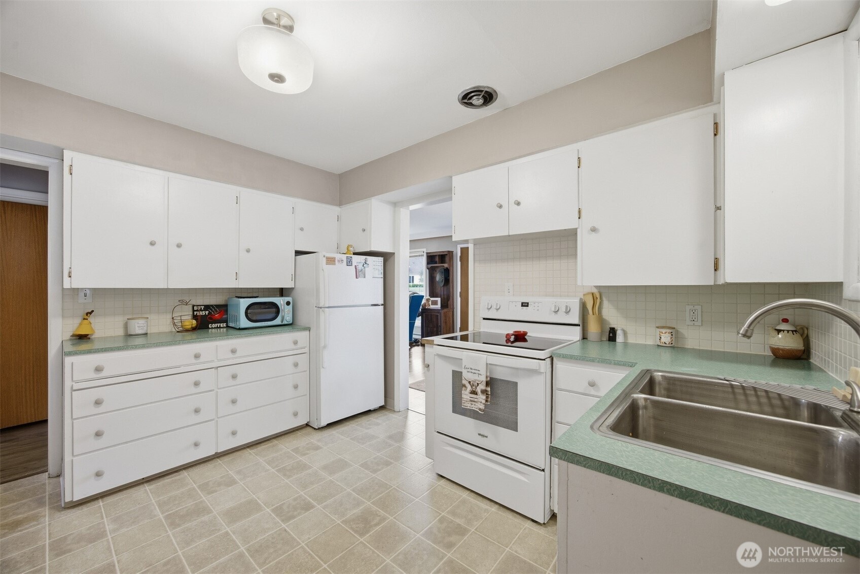 1209 Grover Street Lynden WA 98264