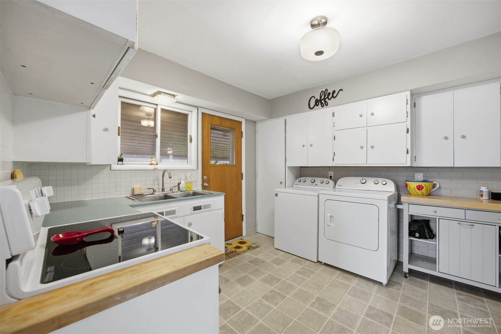 1209 Grover Street Lynden WA 98264