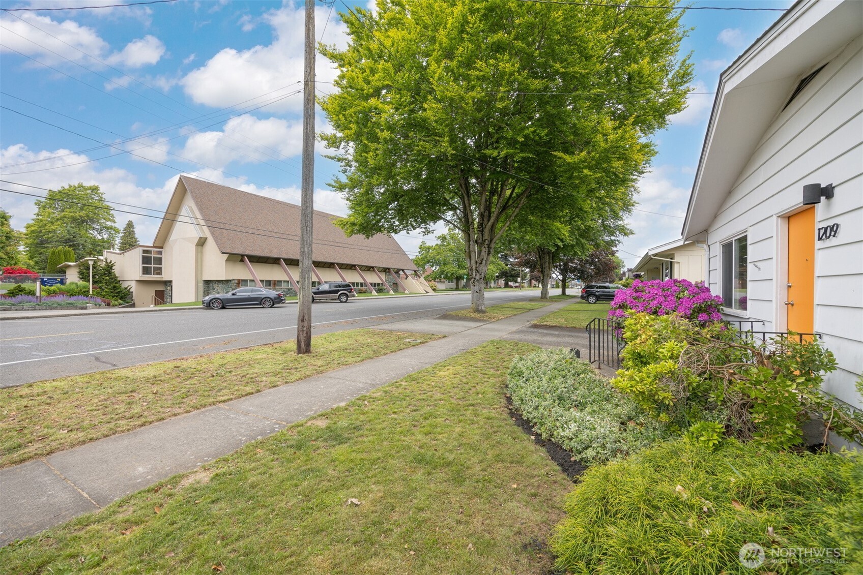 1209 Grover Street Lynden WA 98264