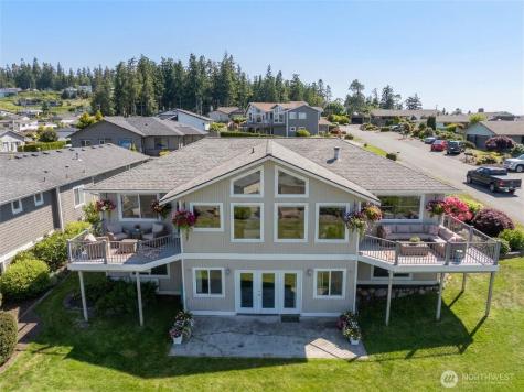 1042 Shorecrest Place Camano Island WA 98282