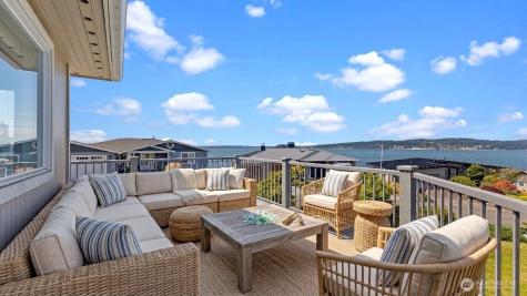1042 Shorecrest Place Camano Island WA 98282