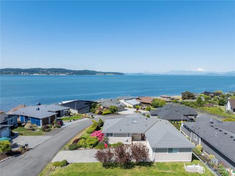 1042 Shorecrest Place Camano Island WA 98282