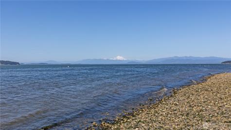 1042 Shorecrest Place Camano Island WA 98282
