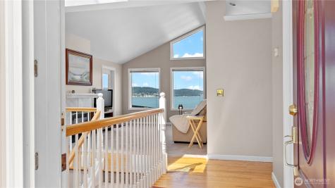 1042 Shorecrest Place Camano Island WA 98282