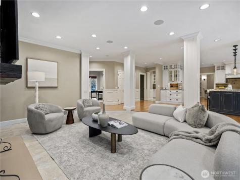 6158 162nd Place SE Bellevue WA 98006