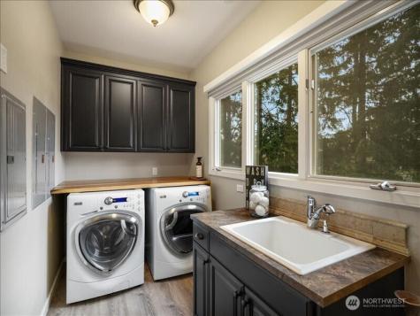 6158 162nd Place SE Bellevue WA 98006